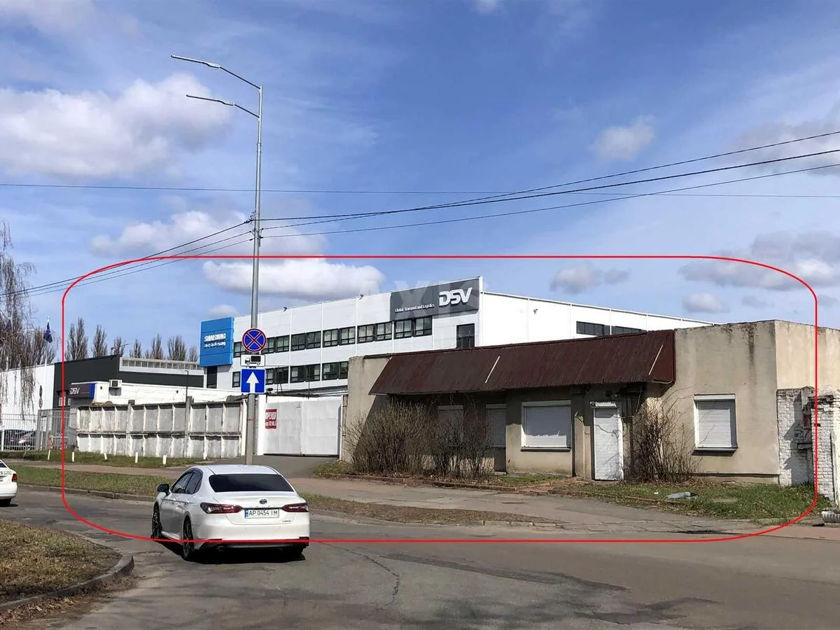 Офіс пр-т Корольова Академіка 9, 1000м2