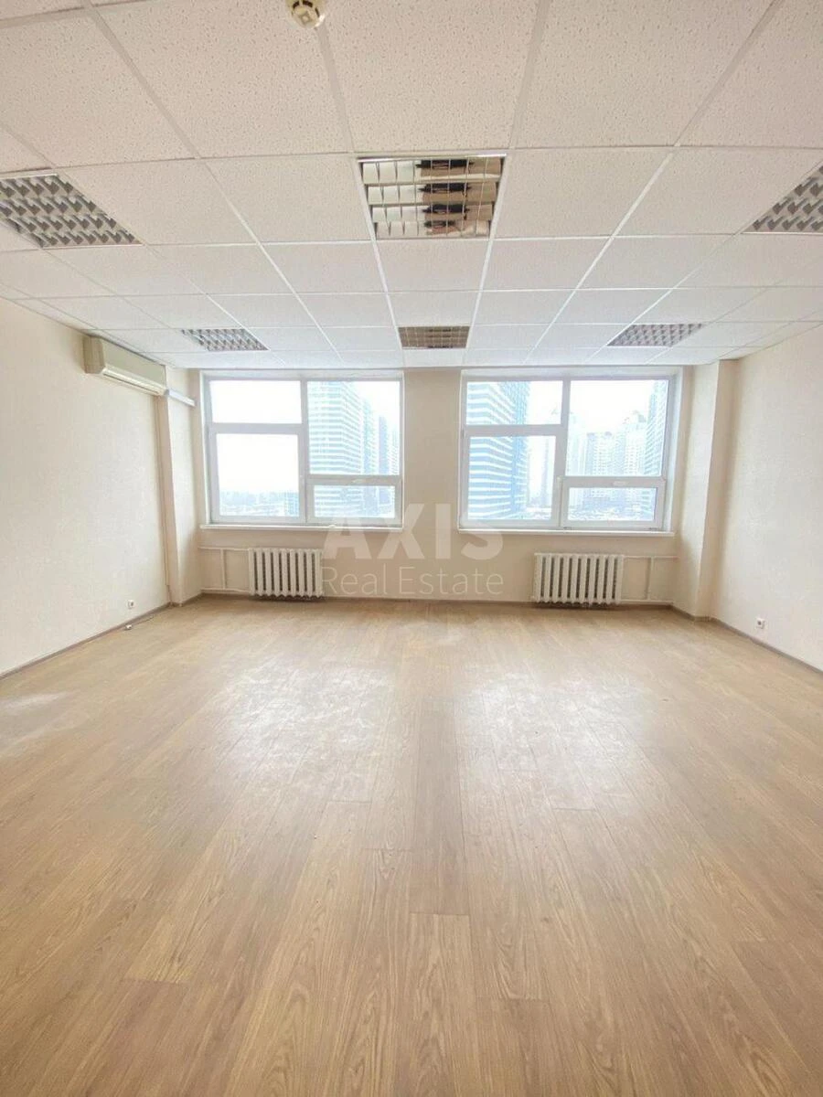 Office vul. Sverstjuka Jevgena 23, 136m2662441