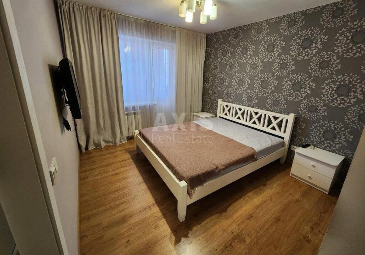 3к квартира ул. Доброхотова Академика 15682004