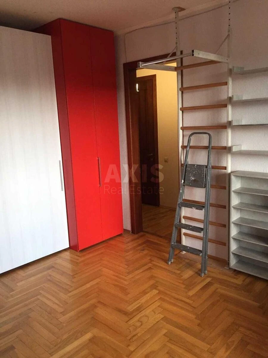 3к квартира ул. Семьи Праховых 27682714