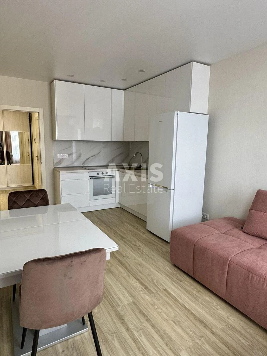 2k apartment nab. Dniprovs'ka Eighteen B58978