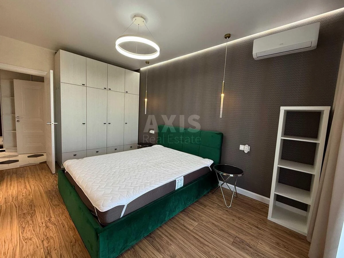 1k apartment vul. Lypkivs'kogo Vasylja Mytropolyta 16Г715404