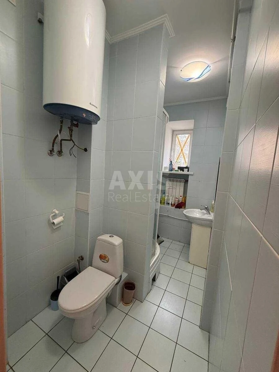 Office vul. Oleksandra Konyskoho 48/13, 70m2676031