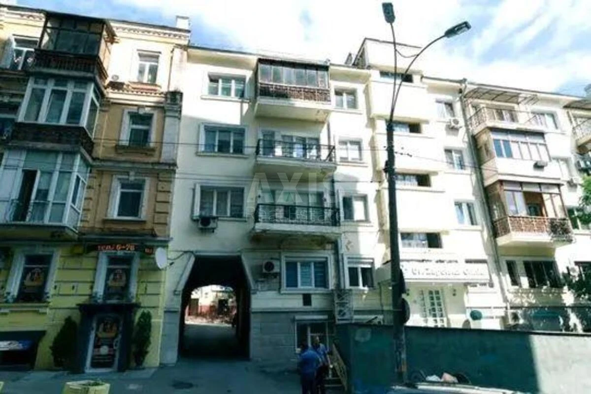 2k apartment vul. Kruglouniversytets'ka 2/1675174