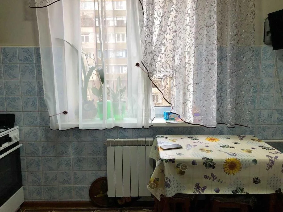 1k apartment vul. Myloslavs'ka 23А642660