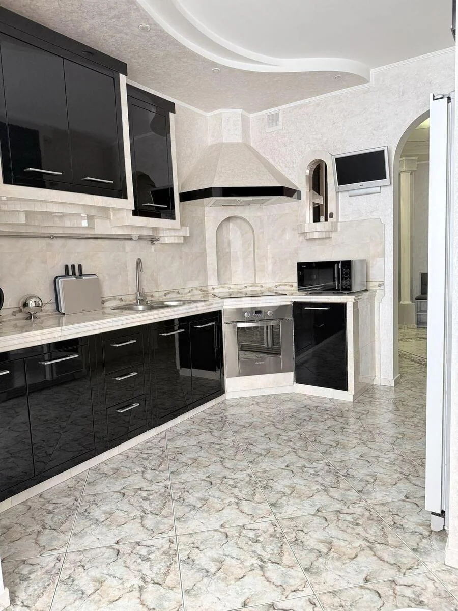 2k apartment vul. Levka Lukyanenka 29В