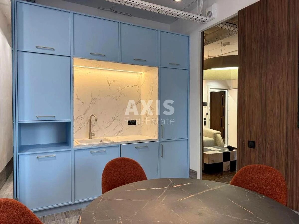 Office vul. Bul'varno-Kudrjavs'ka 15Є, 180m2593259