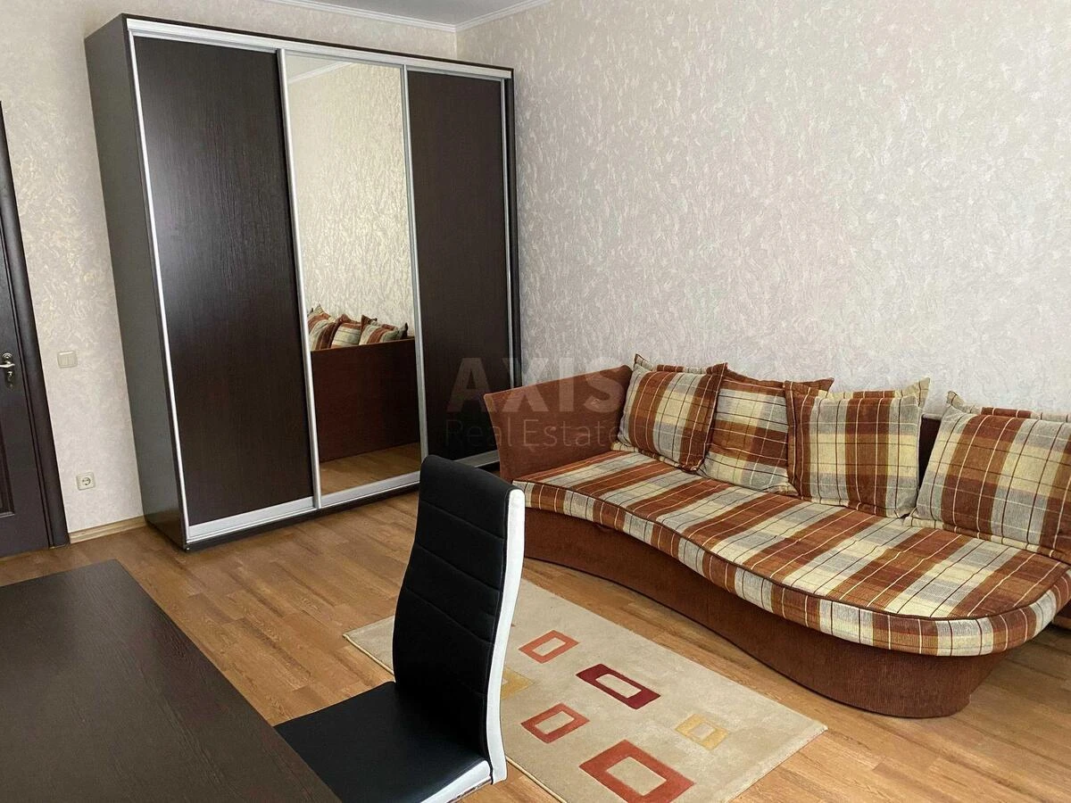 3k apartment vul. Ahmatovoi' Anny 137097910