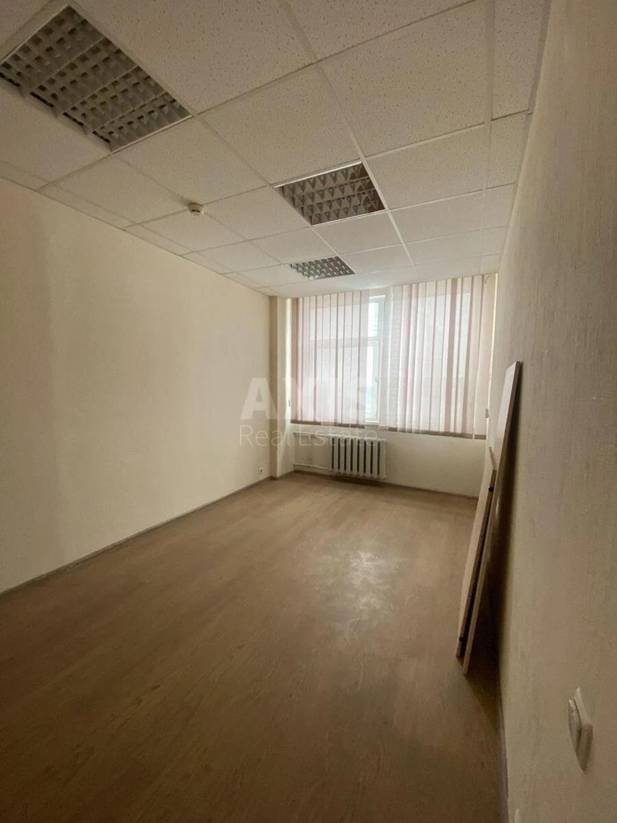 Офис ул. Сверстюка Евгения 23, 234м2679197
