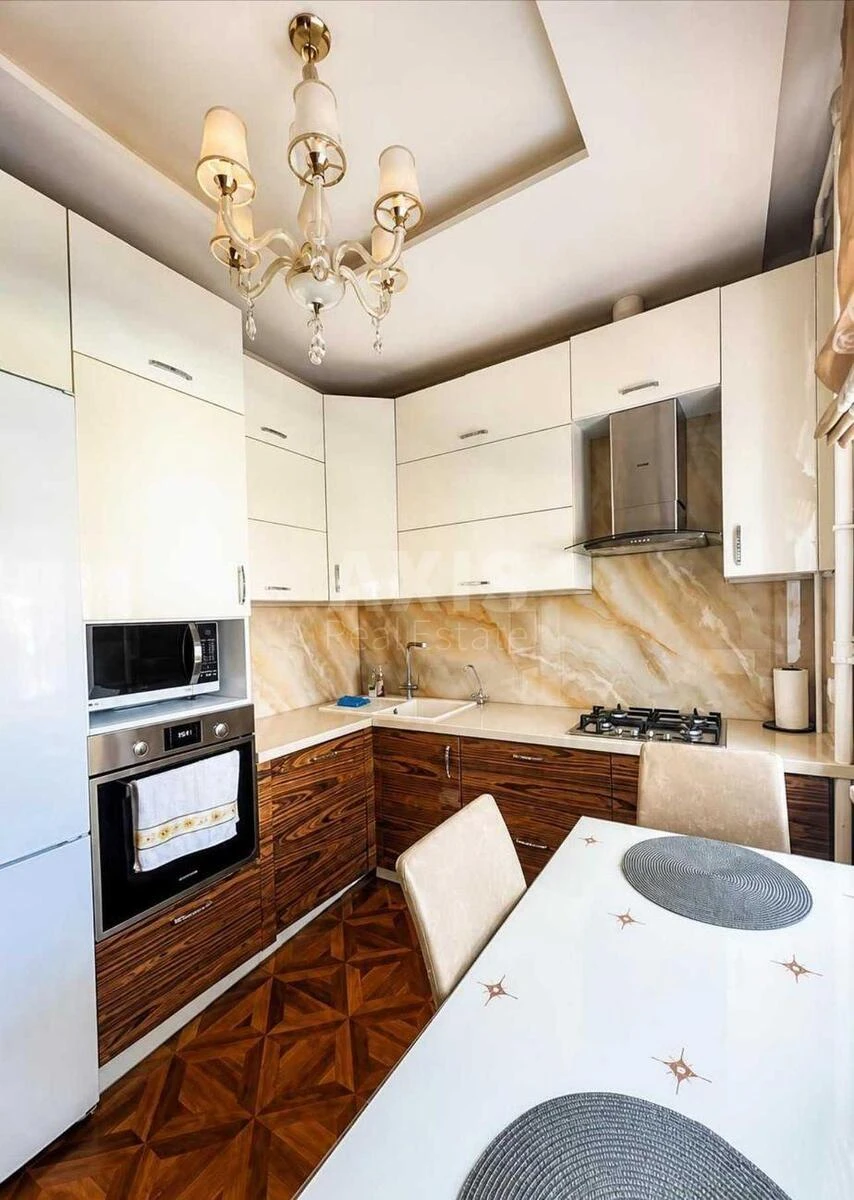 2k apartment vul. Avtozavods'ka 27В707260