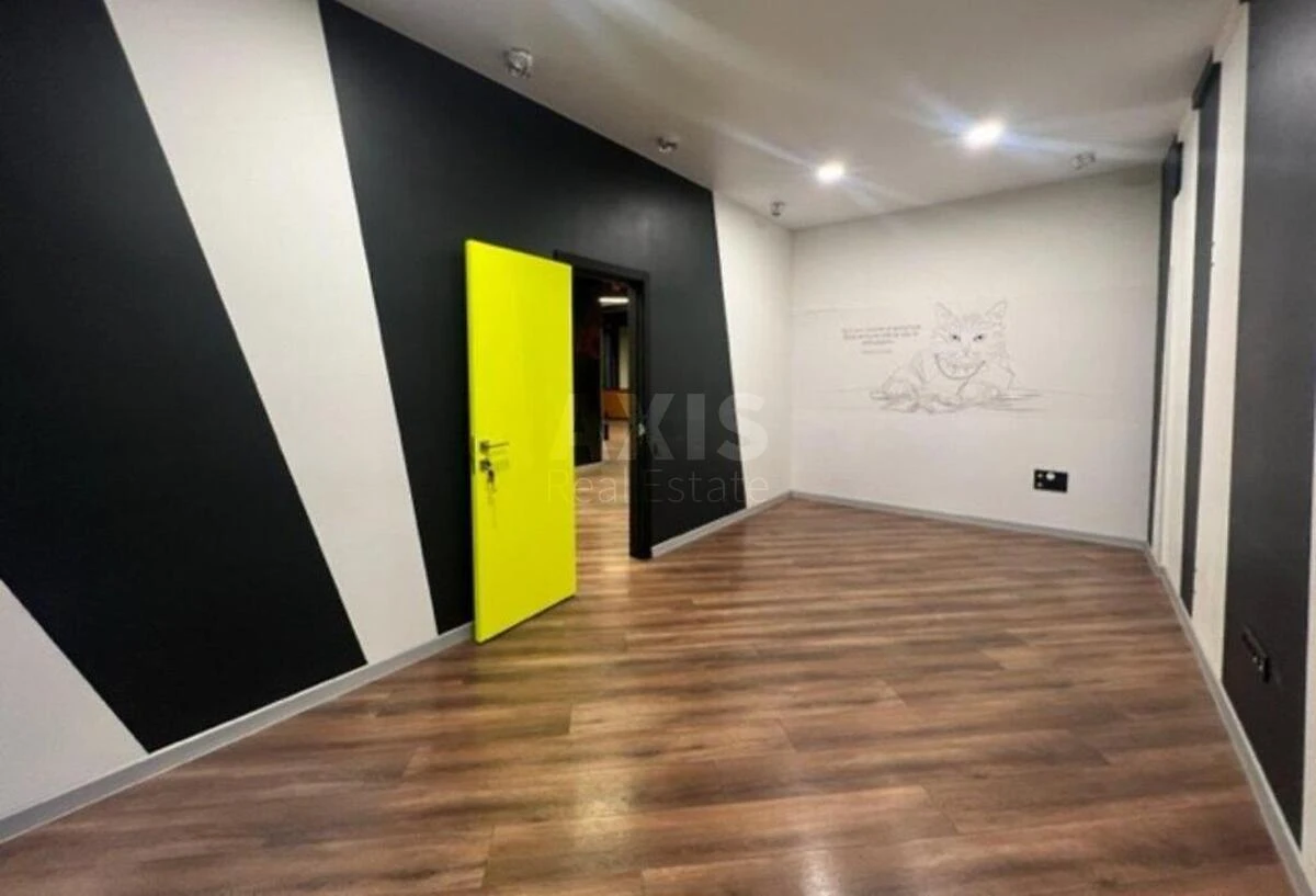 Office vul. Velyka Vasyl'kivs'ka 72, 322m2661324