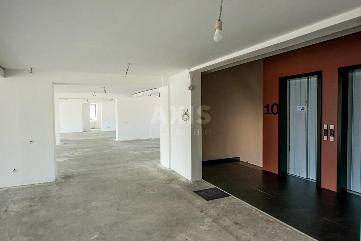 Office vul. Saksagans'kogo 53/80, 429m267871