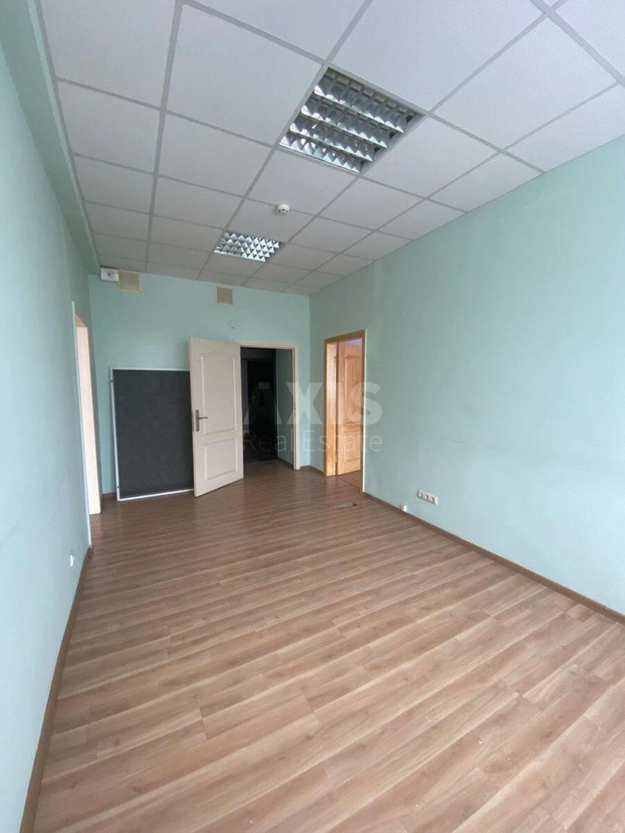 Office vul. Sverstjuka Jevgena 23, 136m2662445