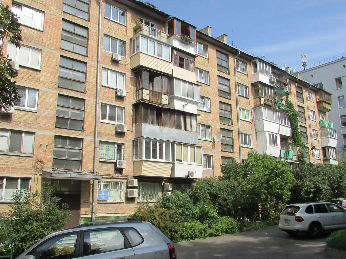 2к квартира ул. Джона Маккейна 427059012