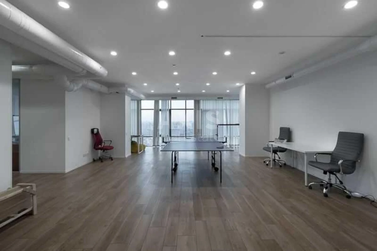 Office vul. Velyka Vasyl'kivs'ka 72, 315m265665