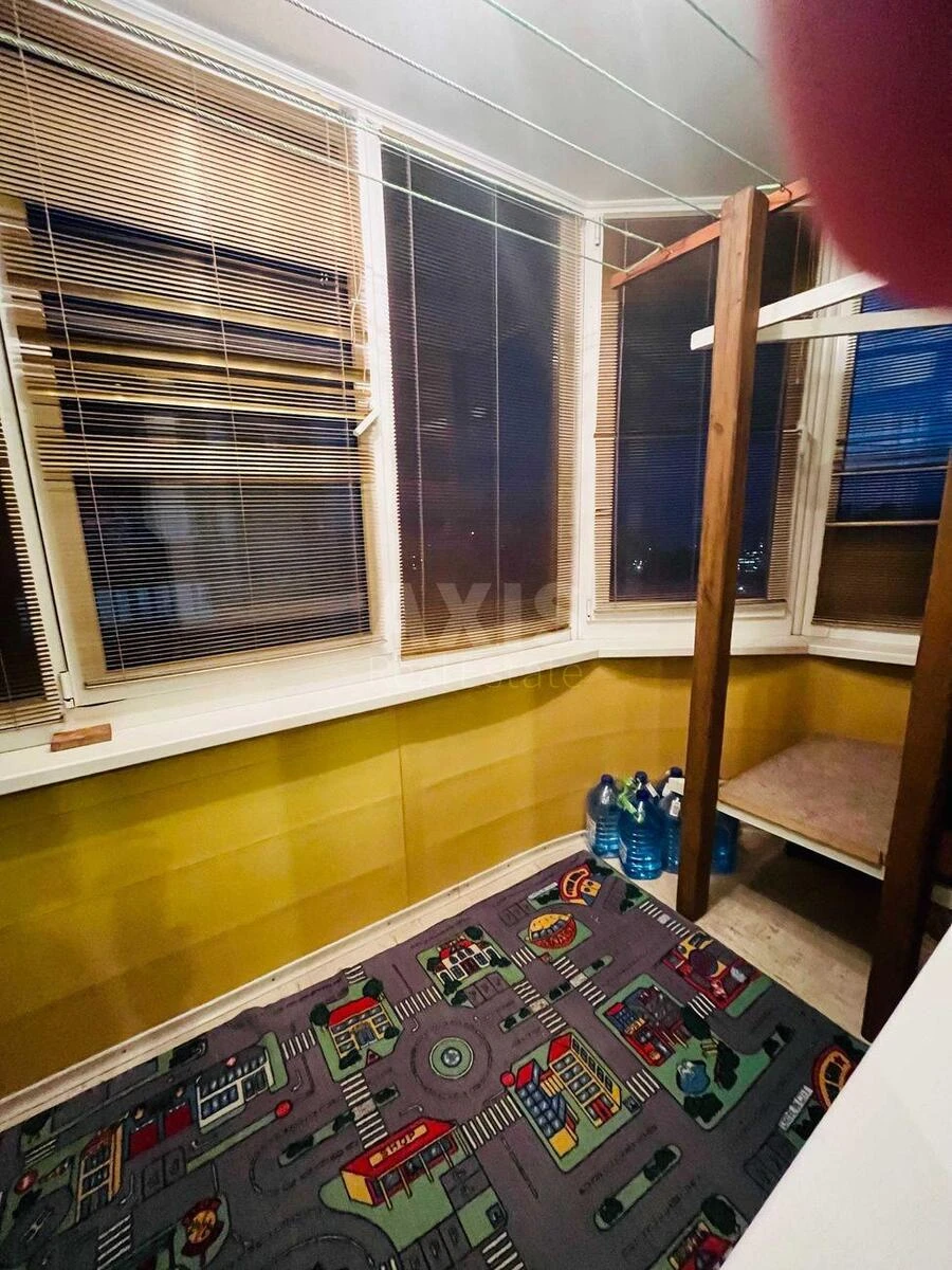 5k apartment vul. Ahmatovoi' Anny 136423614