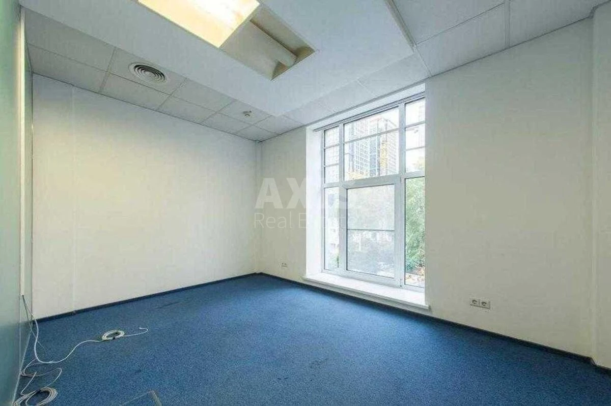 Office vul. Velyka Vasyl'kivs'ka 77А, 495m2671488