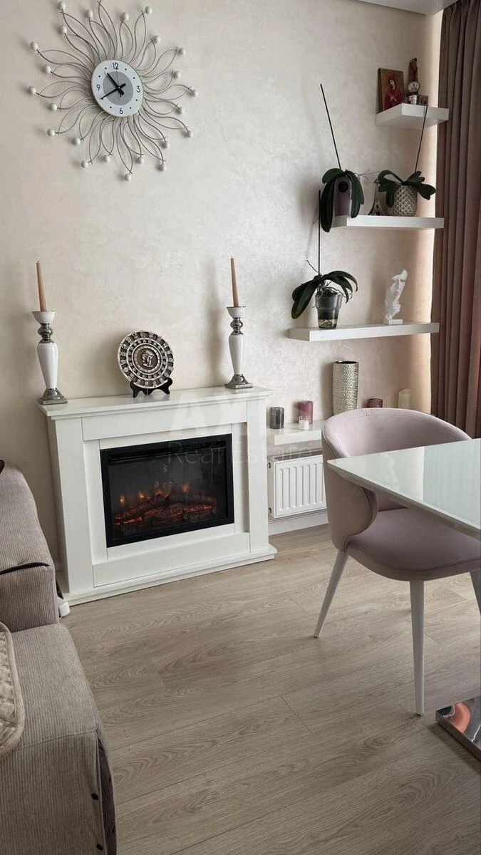 3k apartment vul. Metrologichna 54655064