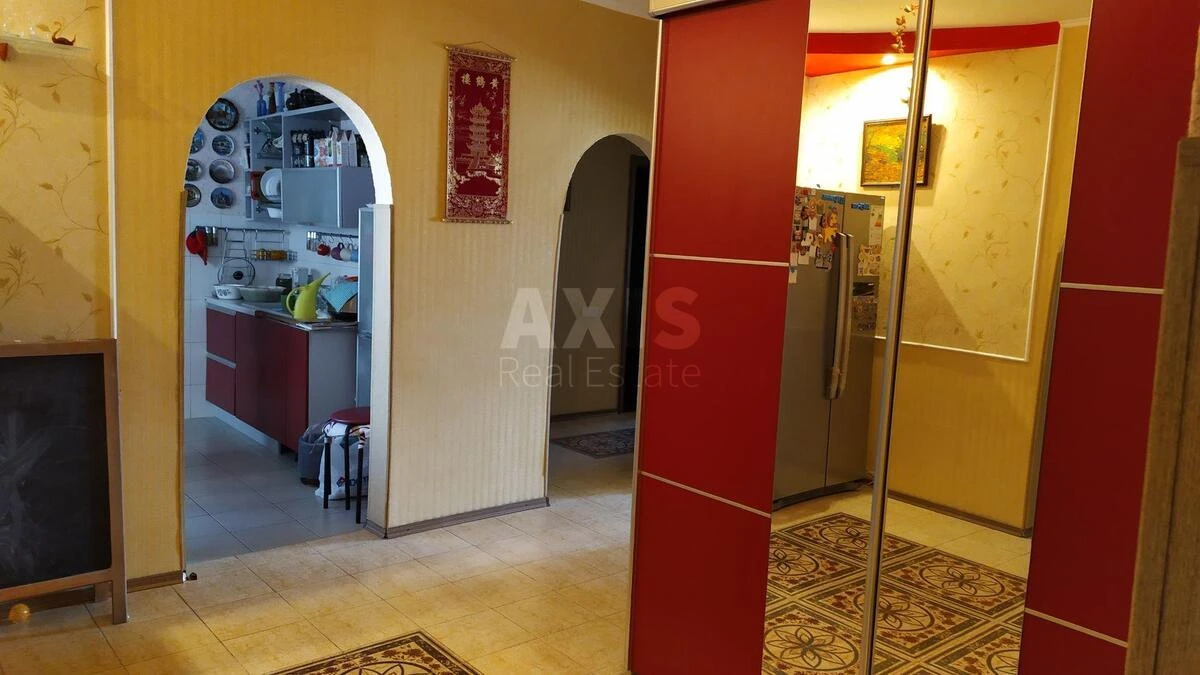 4k apartment vul. Oleny Pchilky 2Б699371