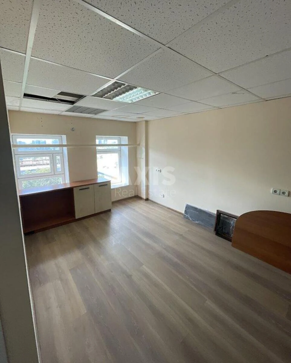 Office bul. Lesi Ukrai'nky 34, 90m2652970