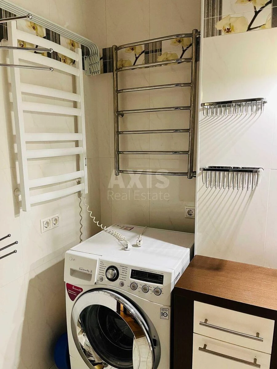 5к квартира ул. Ахматовой Анны 136423612