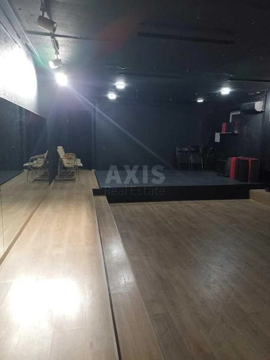 Объект торговли ул. Нижний Вал 33, 98м2646800