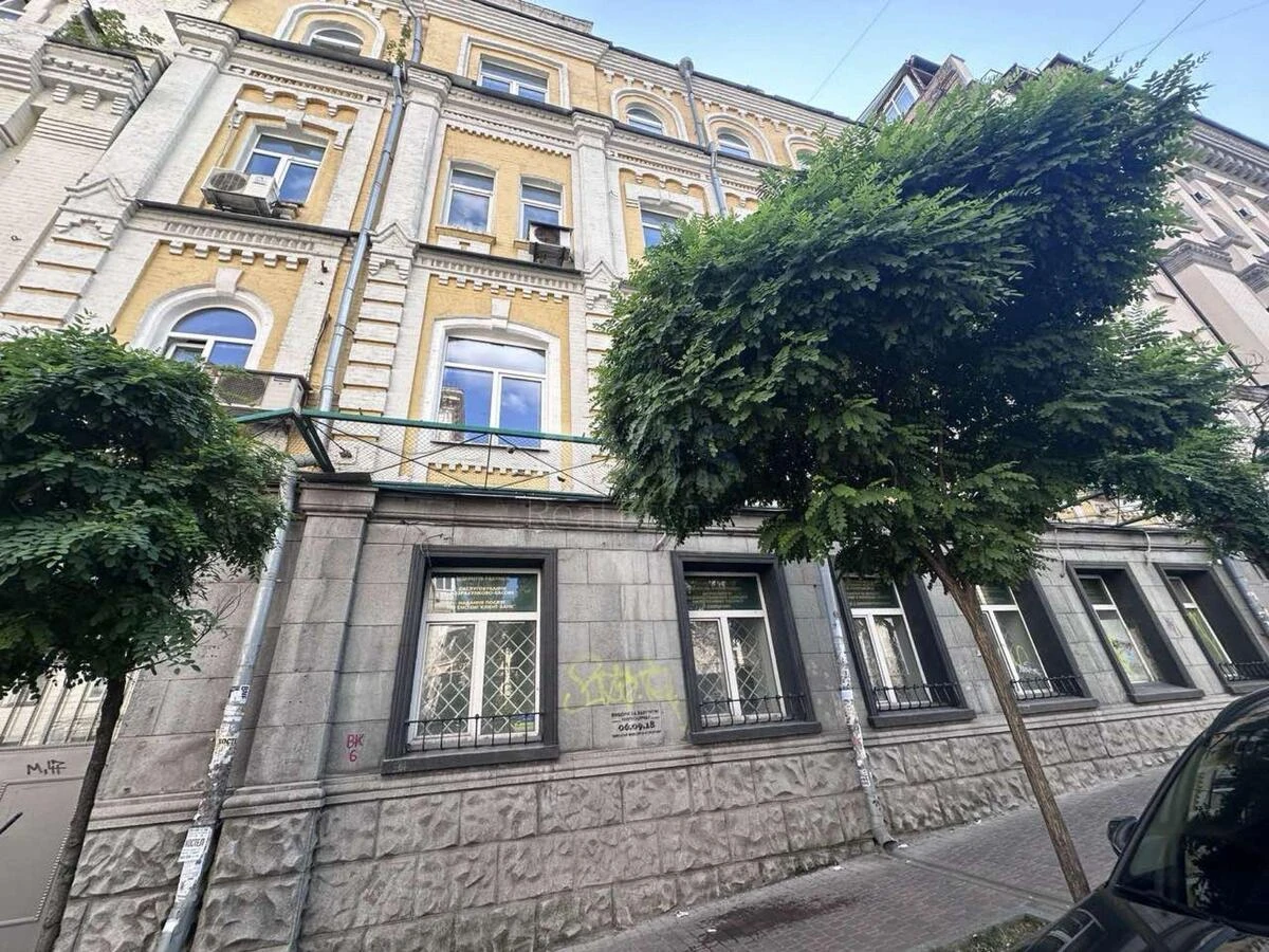 Trade object rajon Prorizna vul., Shevchenkivs'kyj 11, 319m2662100