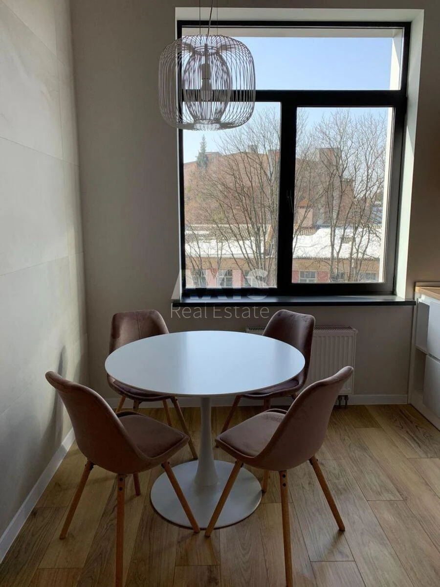 2k apartment pr-t Berestejskij 42602266