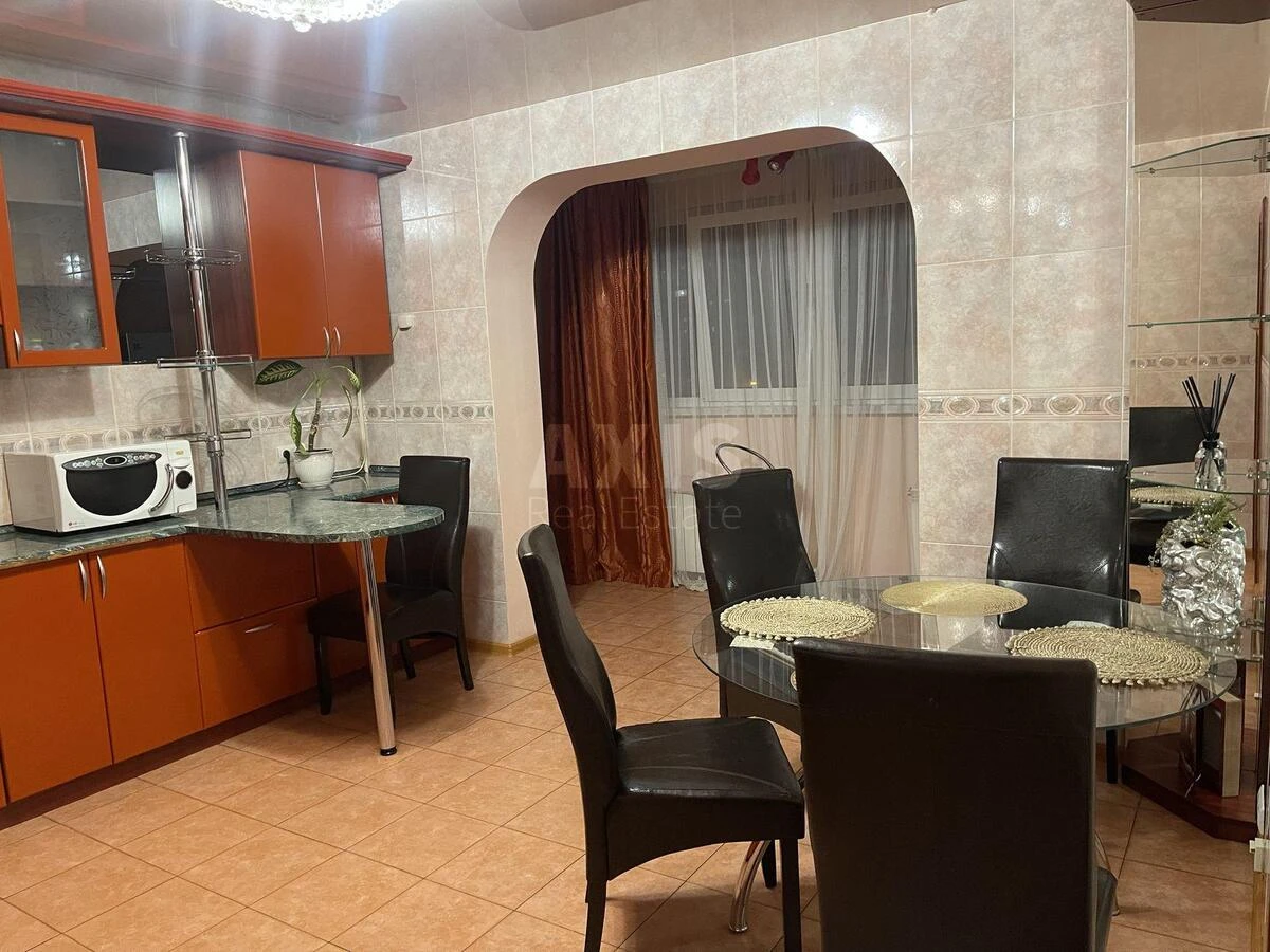 2k apartment vul. Urlivs'ka 666671