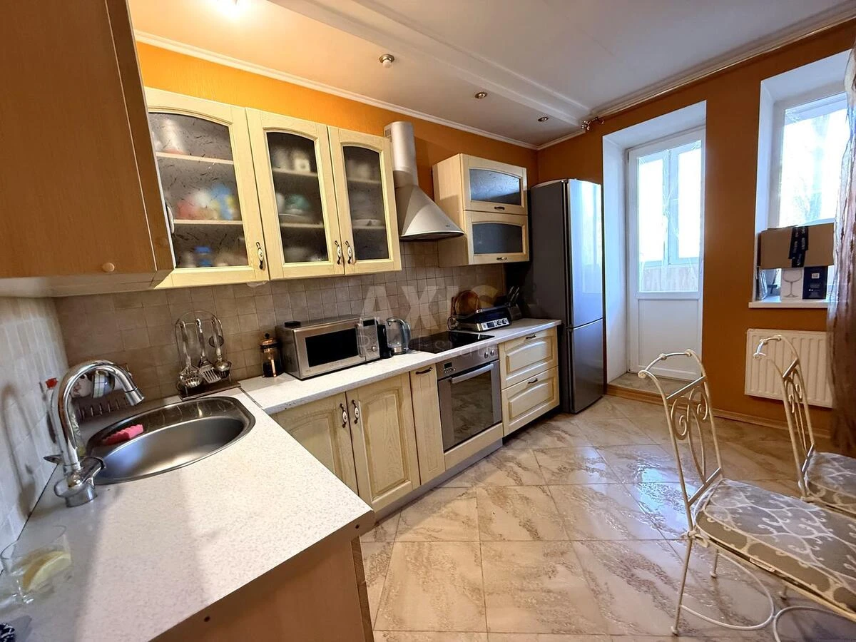 2к квартира ул. Голосеевская 13663932