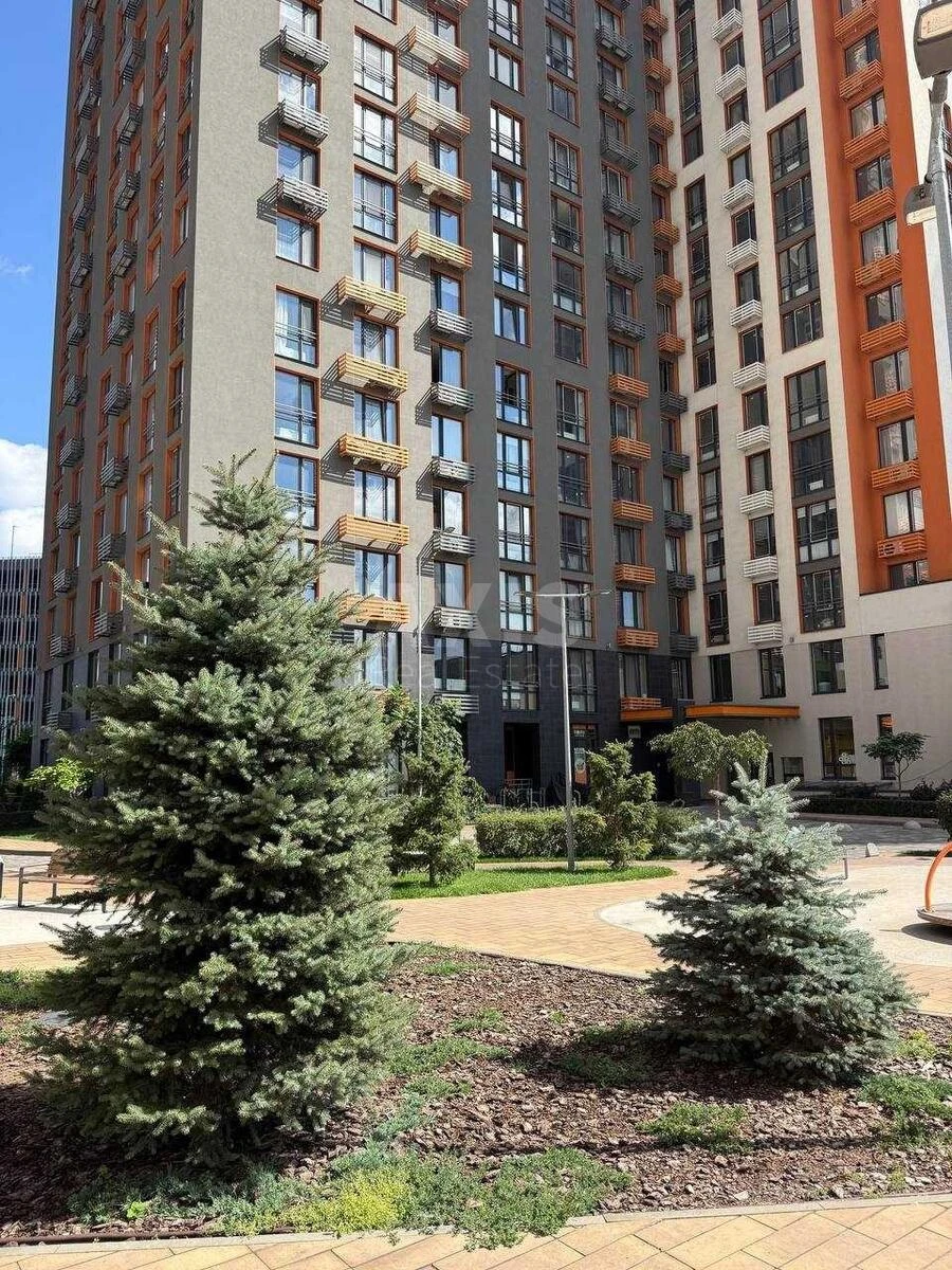 3k apartment nab. Dniprovs'ka 18712580