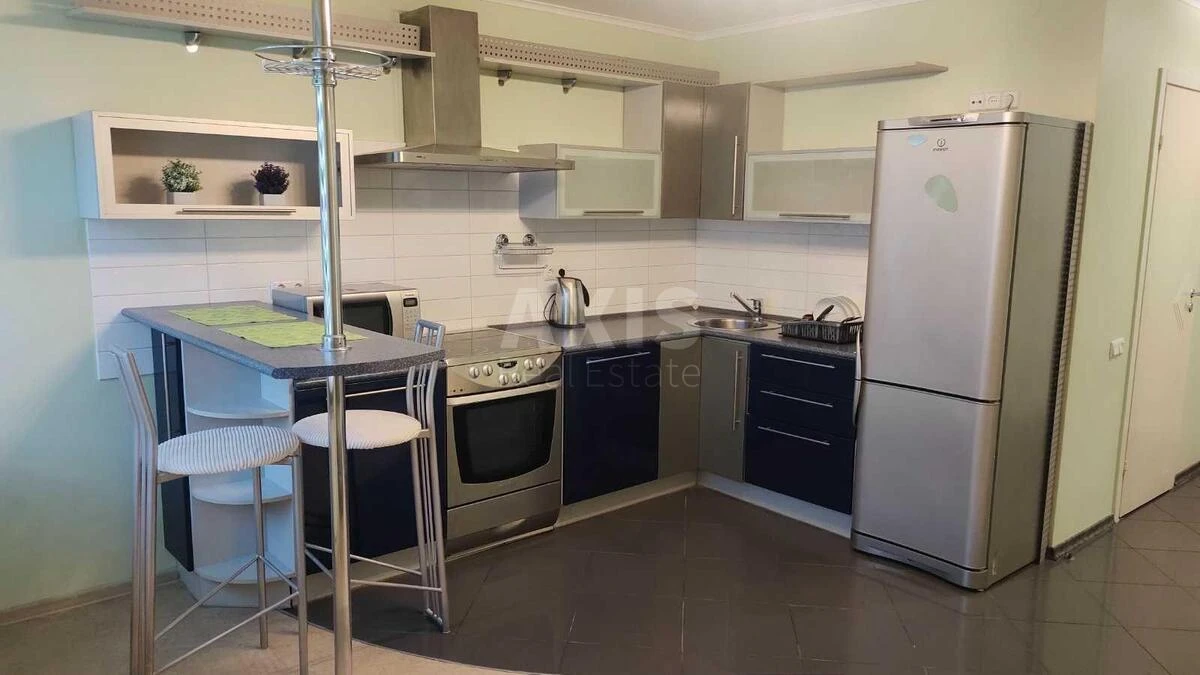 1k apartment vul. Antonovycha 15266630