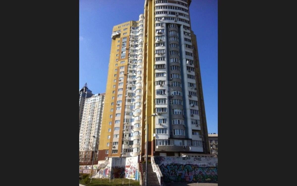 Офис ул. Сверстюка Евгения 52В, 75м2685302