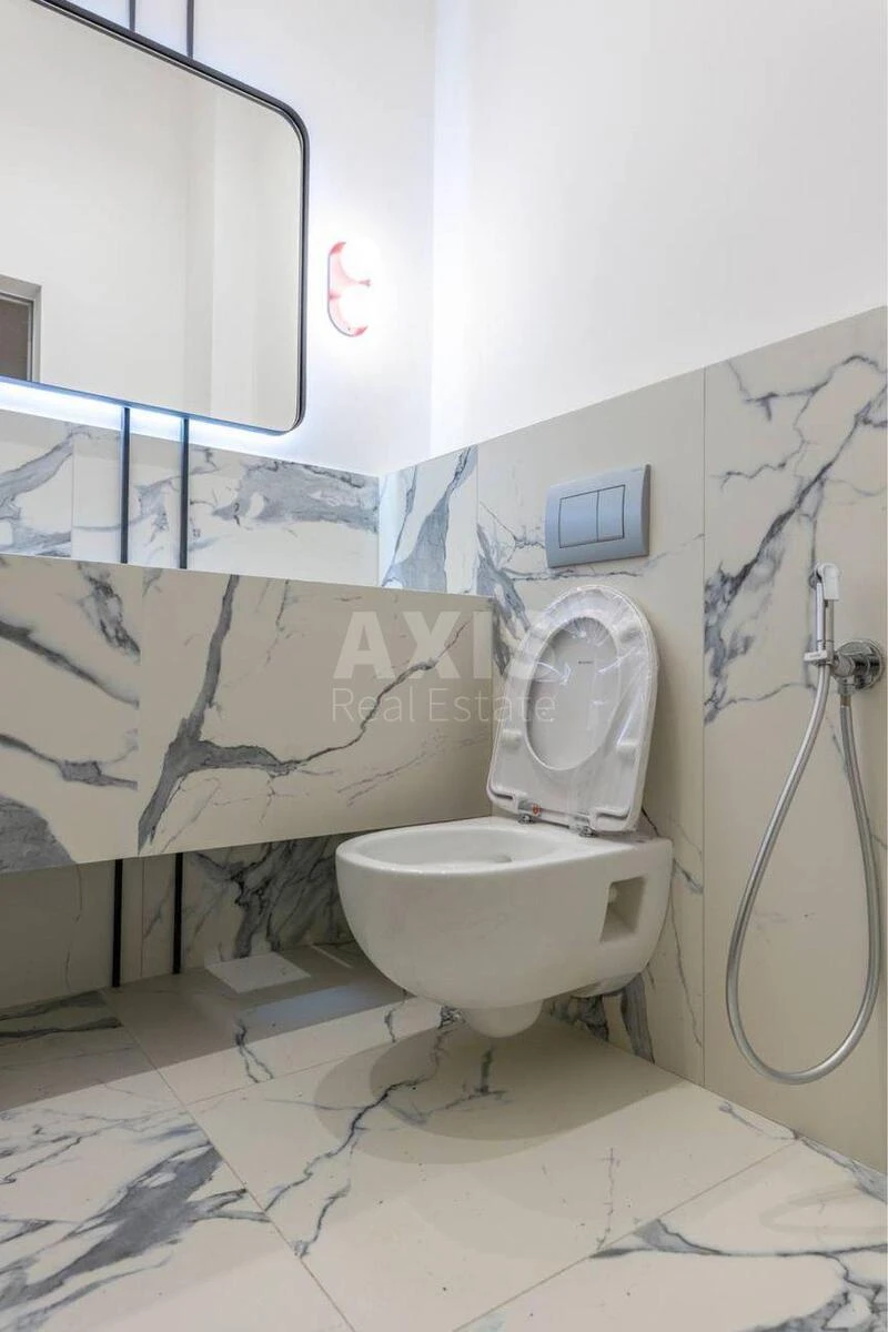 Office vul. Lypkivs'kogo Vasylja Mytropolyta 14, 65m26750211