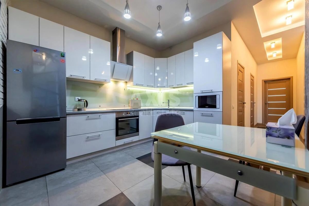 3k apartment nab. Dniprovs'ka 14703280