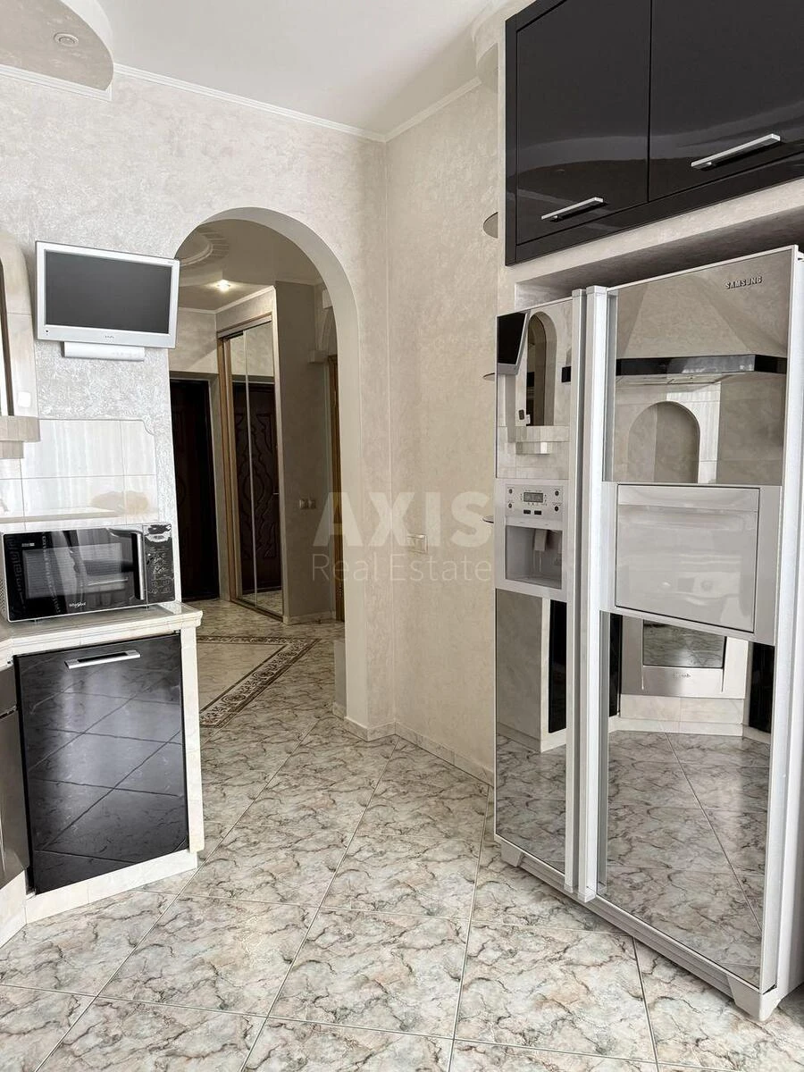 2k apartment vul. Levka Lukyanenka 29В656111