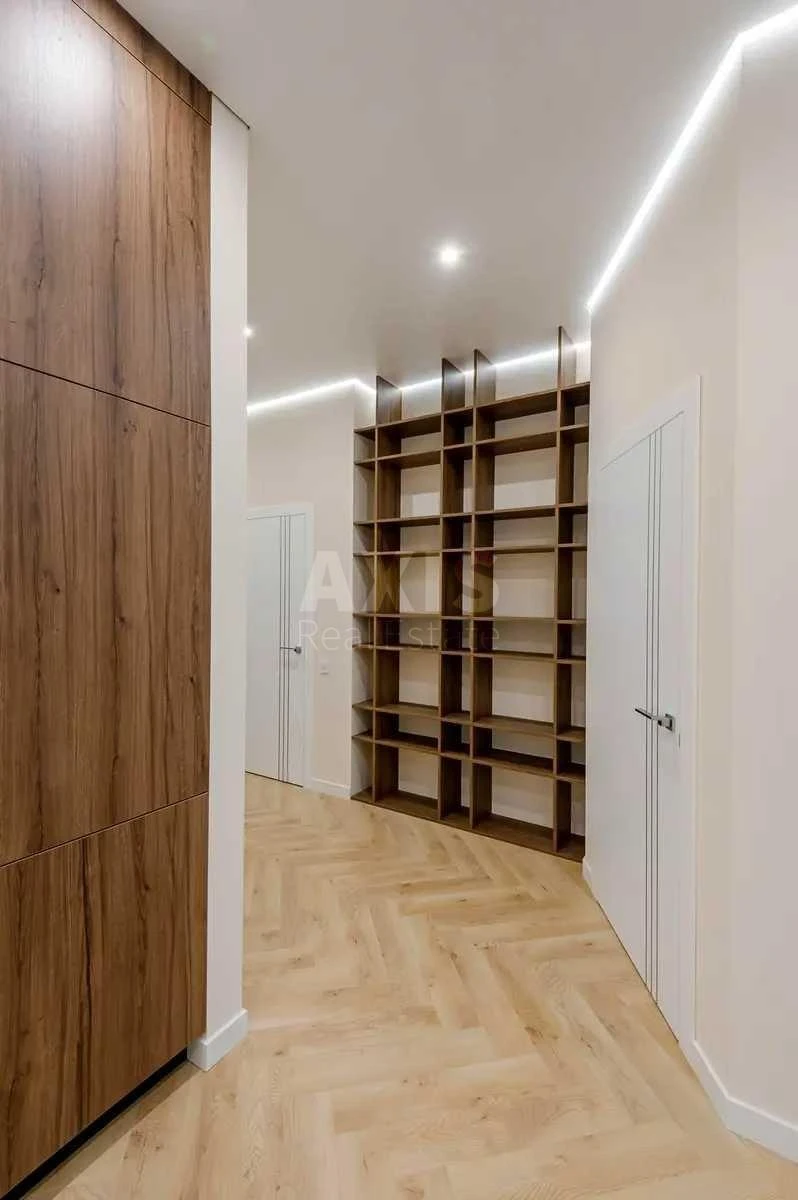 1k apartment pr-t Berestejskij 11657334