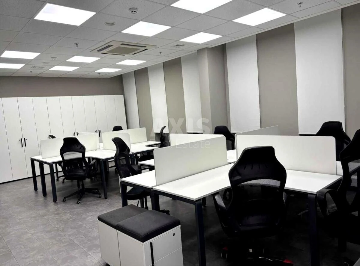 Office vul. Lypkivs'kogo Vasylja Mytropolyta 14/18, 250m27049212
