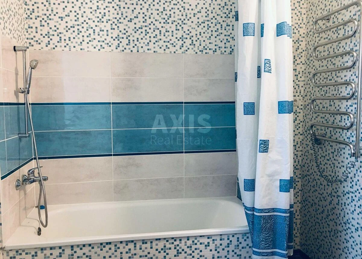3k apartment vul. Ahmatovoi' Anny 137097912