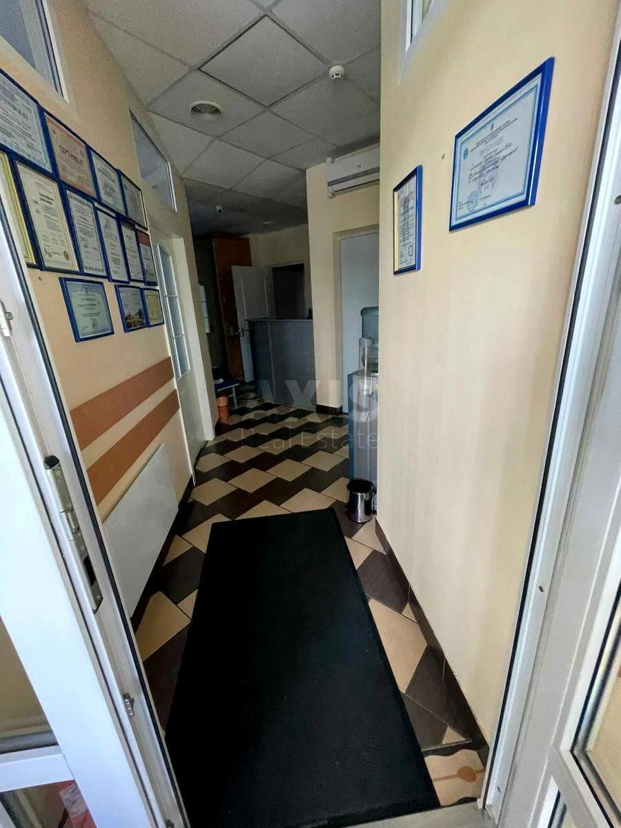 Объект торговли пр-т Григоренко Петра 13Б, 70м26263410