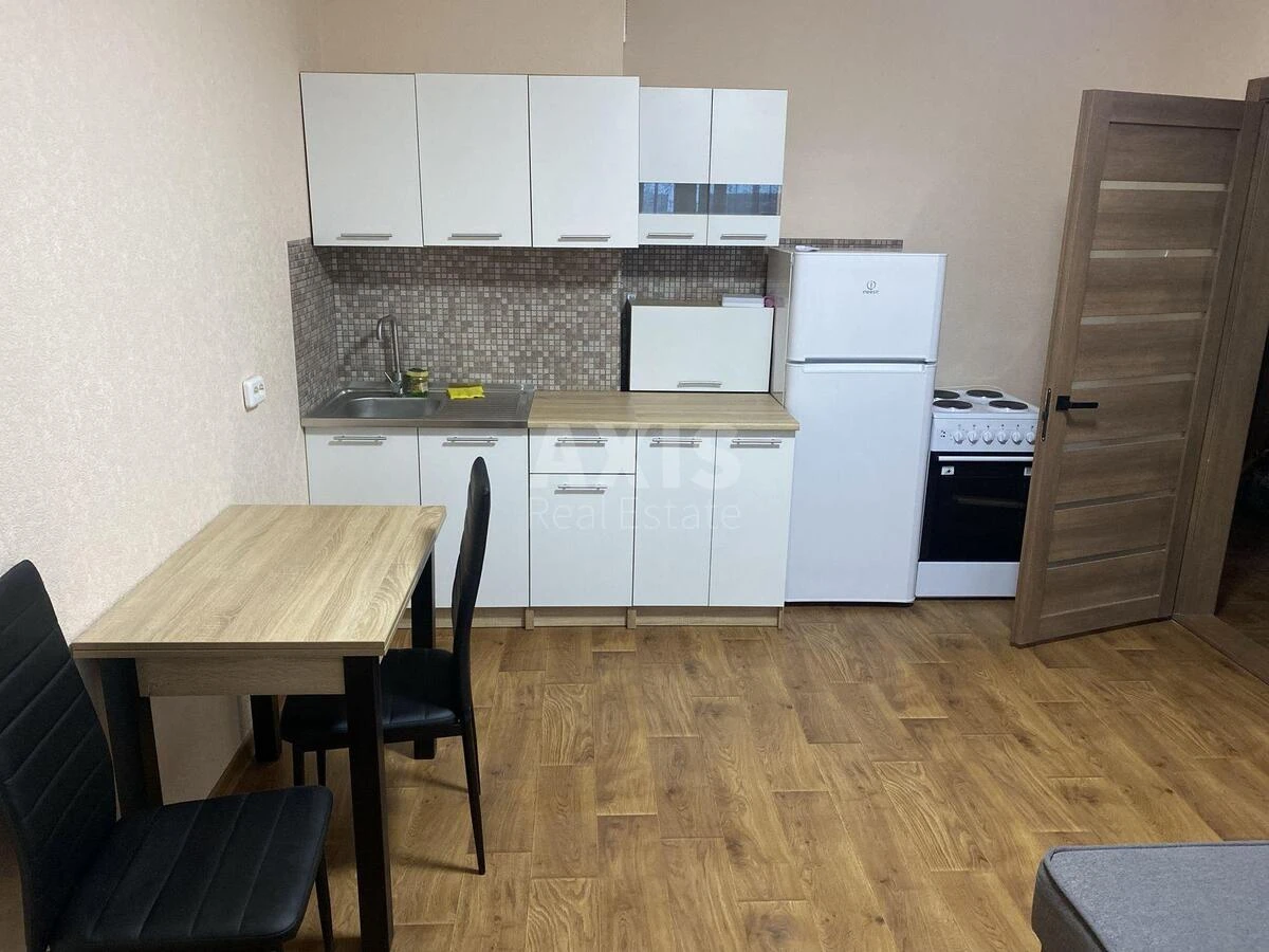 1k apartment vul. Revuc'kogo 969788