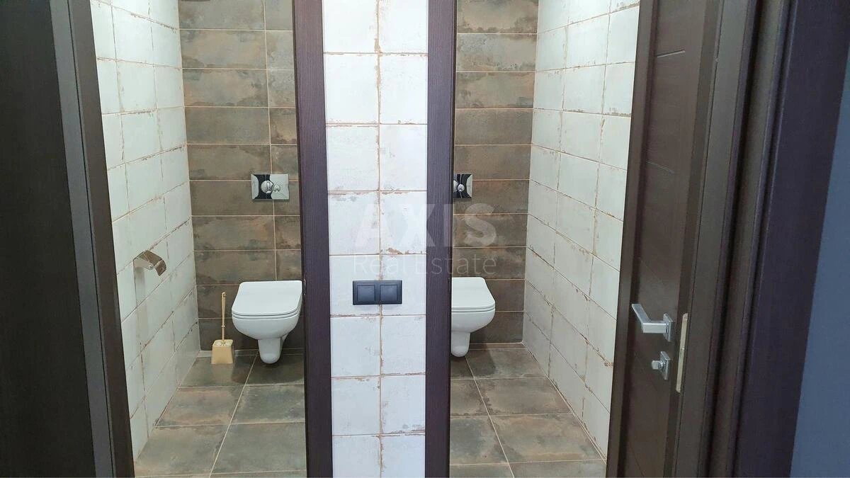 Office vul. Sribnokil's'ka 1, 100m2713598