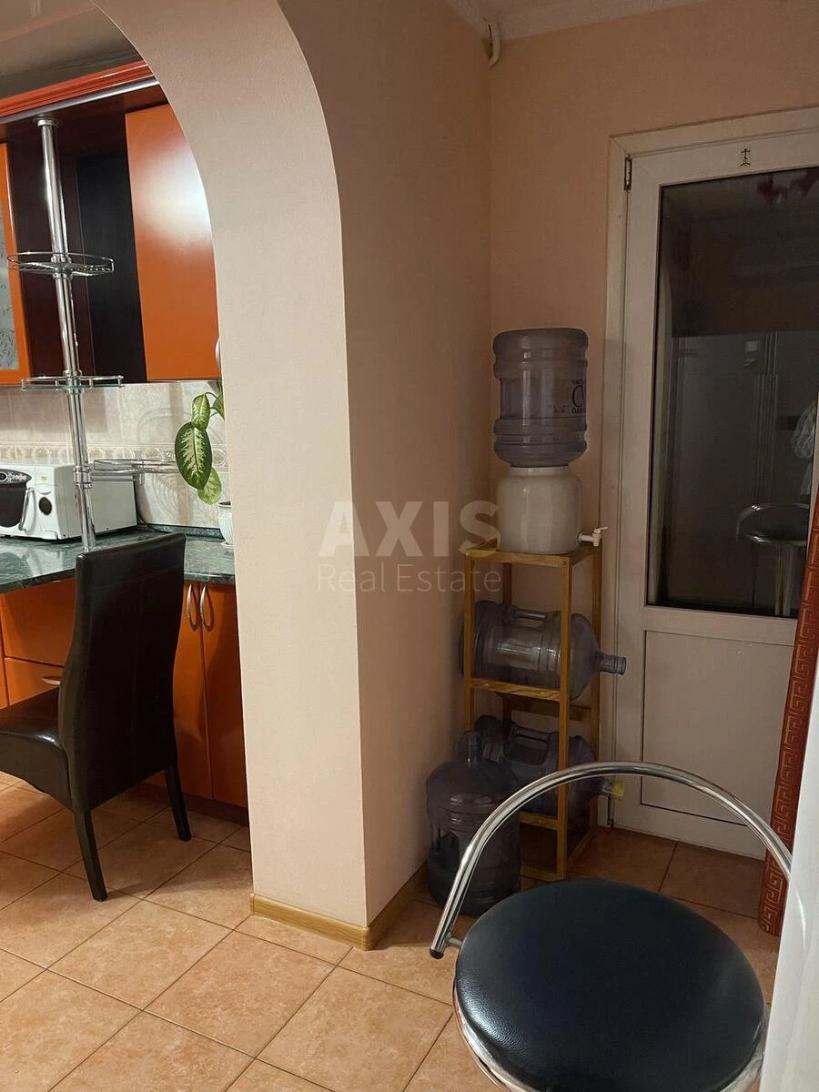 2k apartment vul. Urlivs'ka 666672