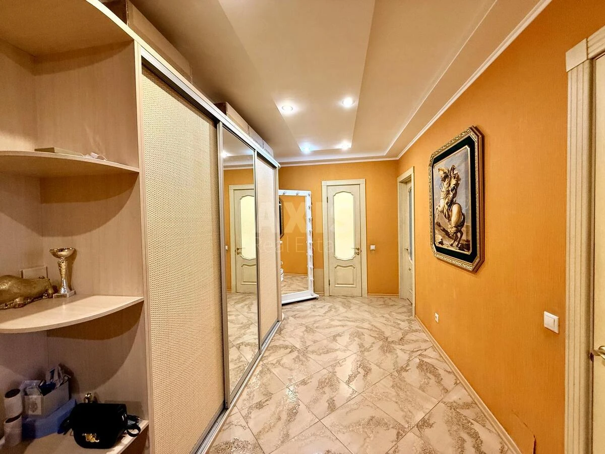 2к квартира ул. Голосеевская 13663933