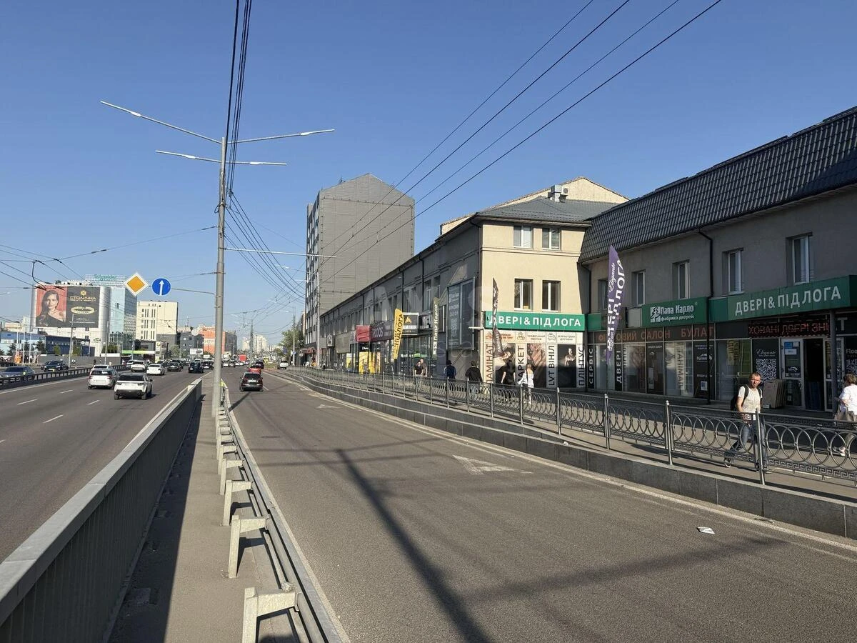 Trade object pr-t Stepana Bandery 8, 120m2681476
