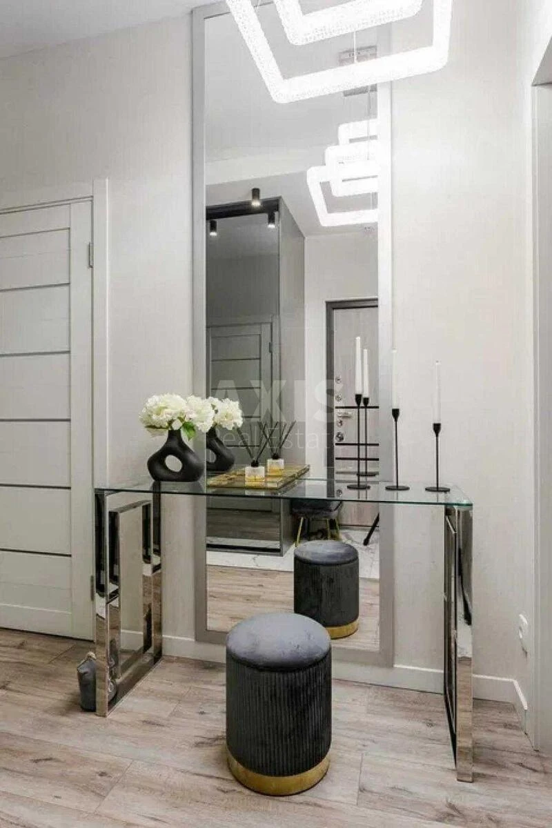 2к квартира ул. Михаила Максимовича 24649448