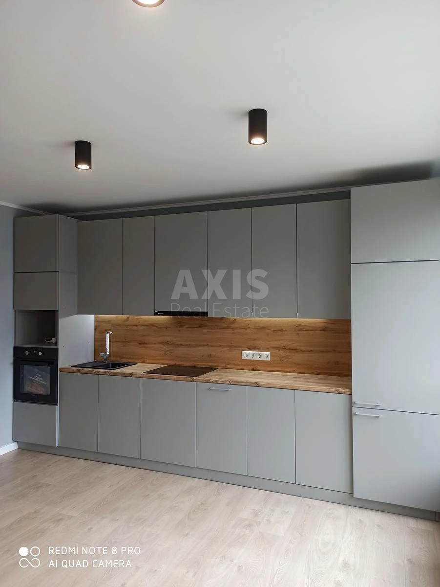 2k apartment vul. Oleksandra Olesja 4А702260
