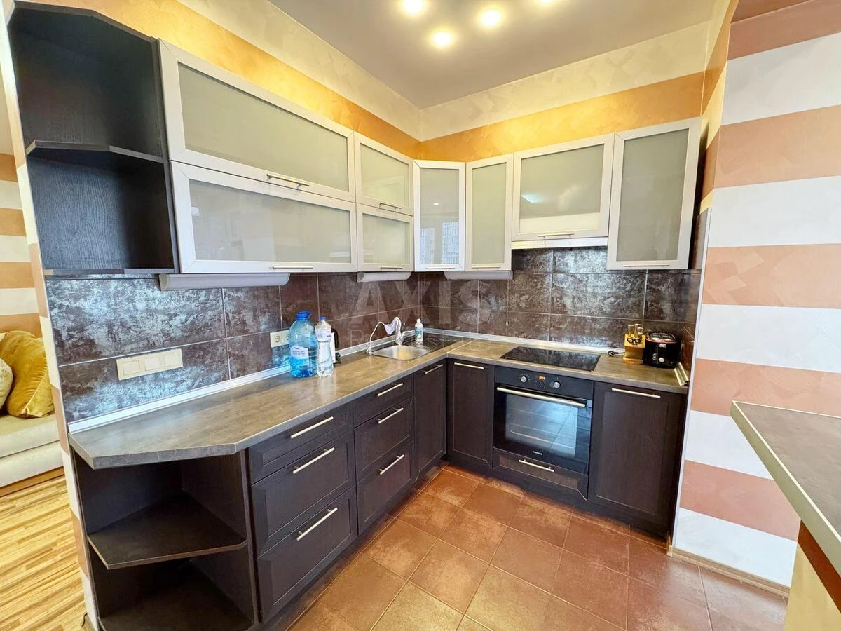 1k apartment pr-t Geroi'v Stalingrada 4583601