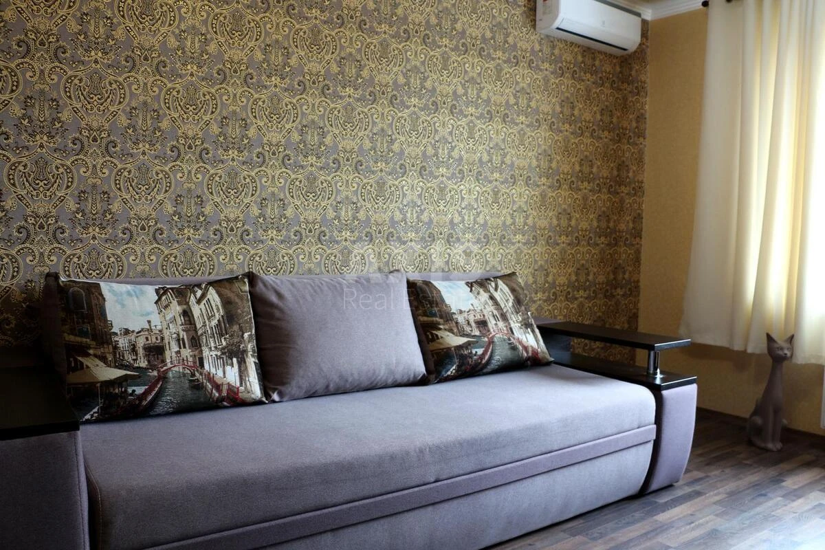 2k apartment prov. Jasynuvats'kyj 11669464