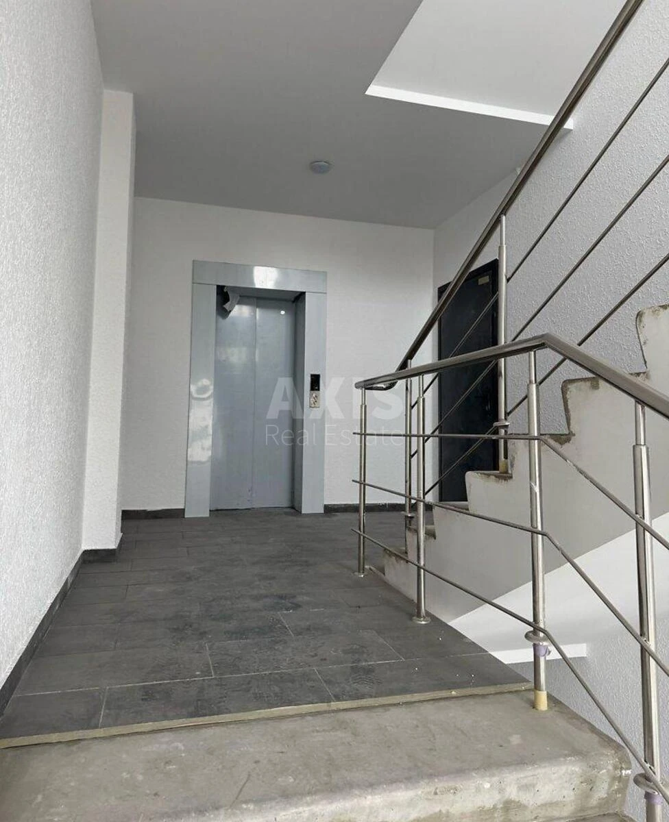 Office vul. Andriya Verkhohlyada 14А, 332m2653901